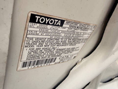 2003 Toyota Sequoia SR5