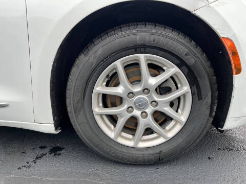 2020 Chrysler Pacifica Touring L