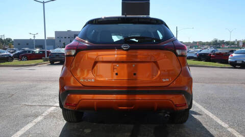 2023 Nissan Kicks SR