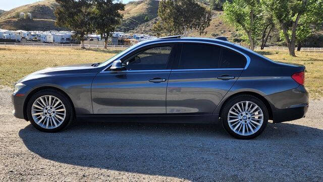 2012 BMW 3 Series 328i
