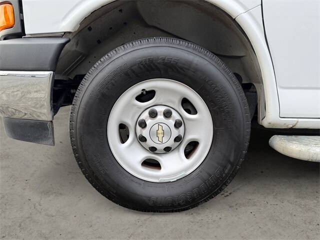 2024 Chevrolet Express 2500