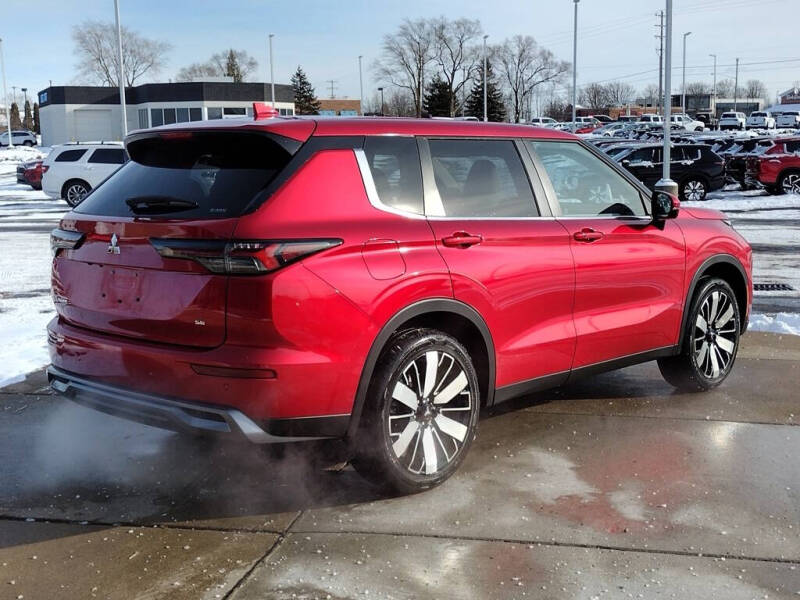 2026 Mitsubishi Outlander SE