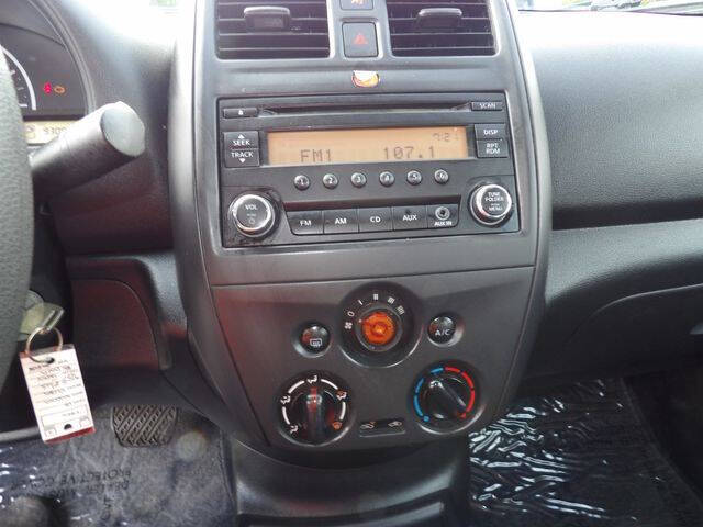 2015 Nissan Versa 1.6 S