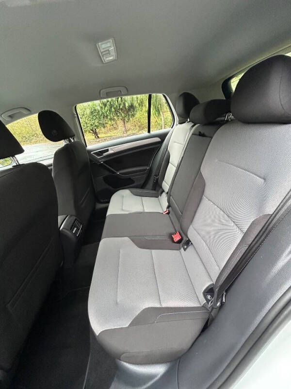 2016 Volkswagen e-Golf SE