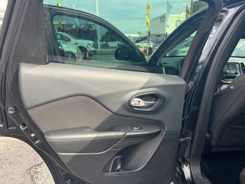 2014 Jeep Cherokee Sport