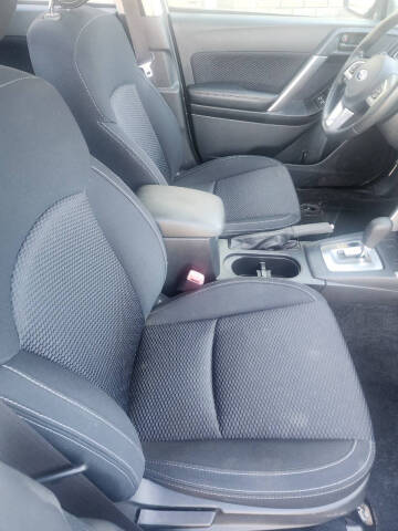 2017 Subaru Forester 2.5i