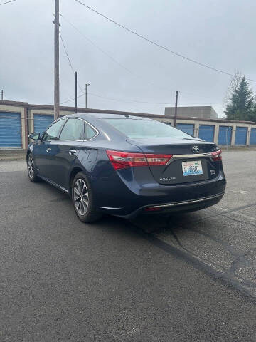 2018 Toyota Avalon Hybrid XLE Premium