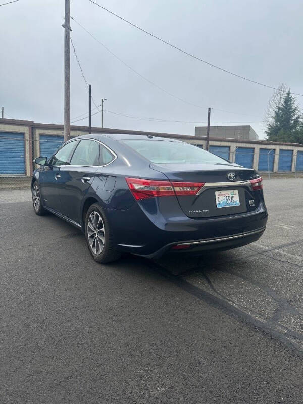 2018 Toyota Avalon Hybrid XLE Premium