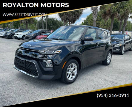 2022 Kia Soul for sale at ROYALTON MOTORS in Plantation FL