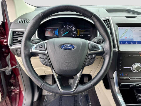 2020 Ford Edge Titanium