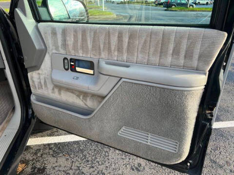 1993 GMC Suburban K2500