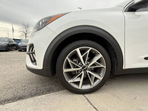 2022 Kia Niro Touring Special Edition