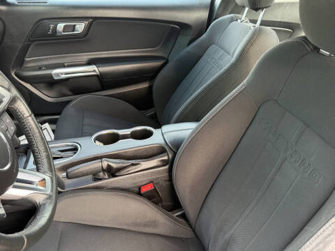 2020 Ford Mustang EcoBoost