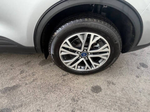 2021 Ford Escape Hybrid SEL