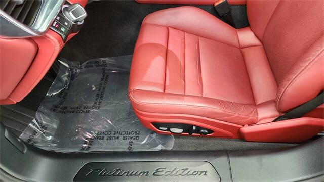 2023 Porsche Panamera Platinum Edition