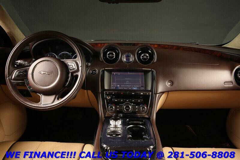 2011 Jaguar XJ