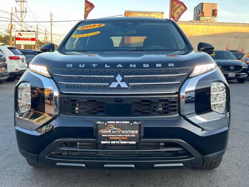 2022 Mitsubishi Outlander ES