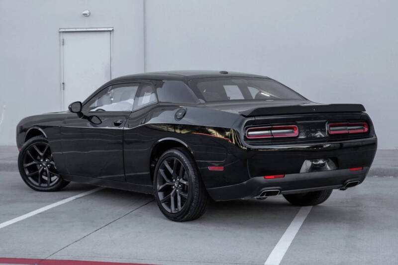 2022 Dodge Challenger SXT