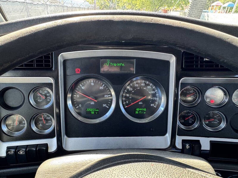 2014 Kenworth T800