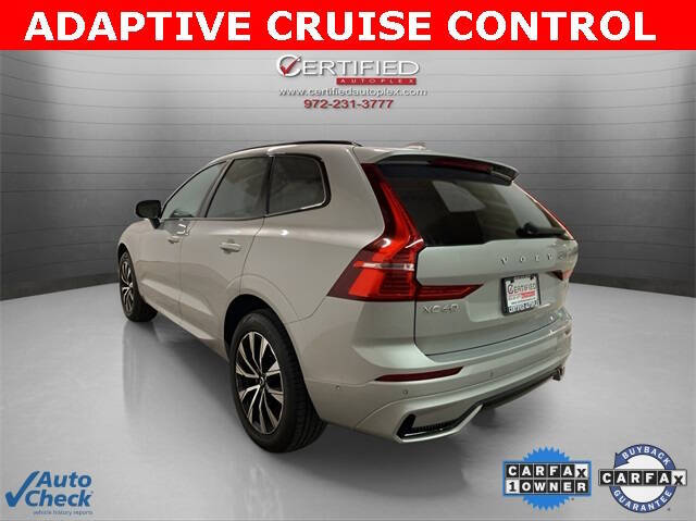 2025 Volvo XC60 B5 Plus Dark Theme