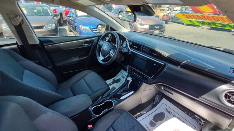 2017 Toyota Corolla LE