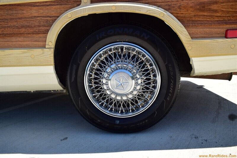 1986 Chrysler Le Baron Mark Cross Town and Country