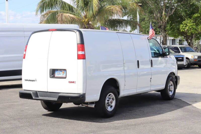 2021 GMC Savana 2500