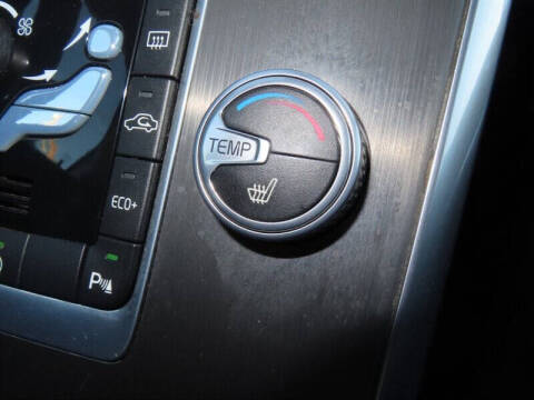 2016 Volvo XC60 T5 Drive-E Premier