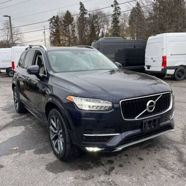 2019 Volvo XC90 T6 Momentum