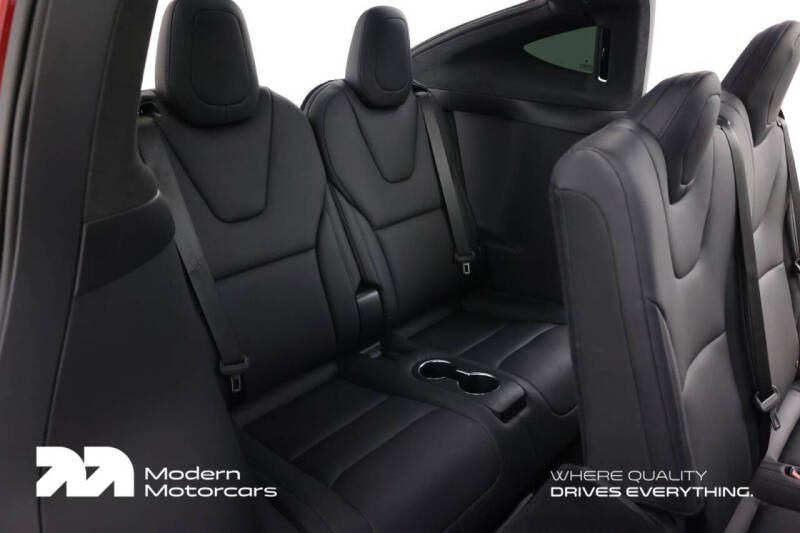 2023 Tesla Model X Standard Range