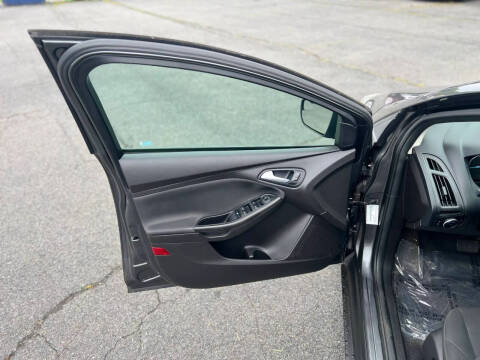 2017 Ford Focus SEL