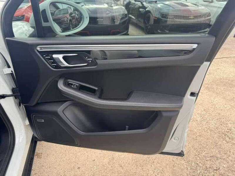 2018 Porsche Macan