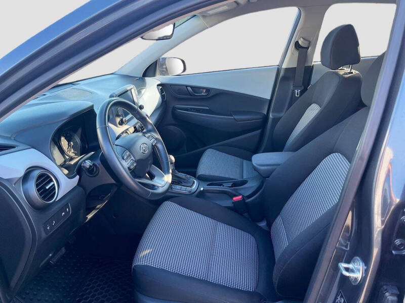 2021 Hyundai Kona SEL Plus