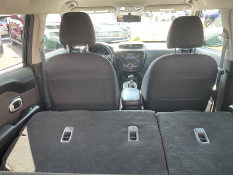 2017 Kia Soul +