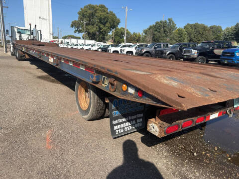2012 Landoll 330C