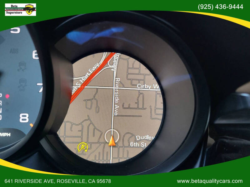 2015 Porsche Macan S