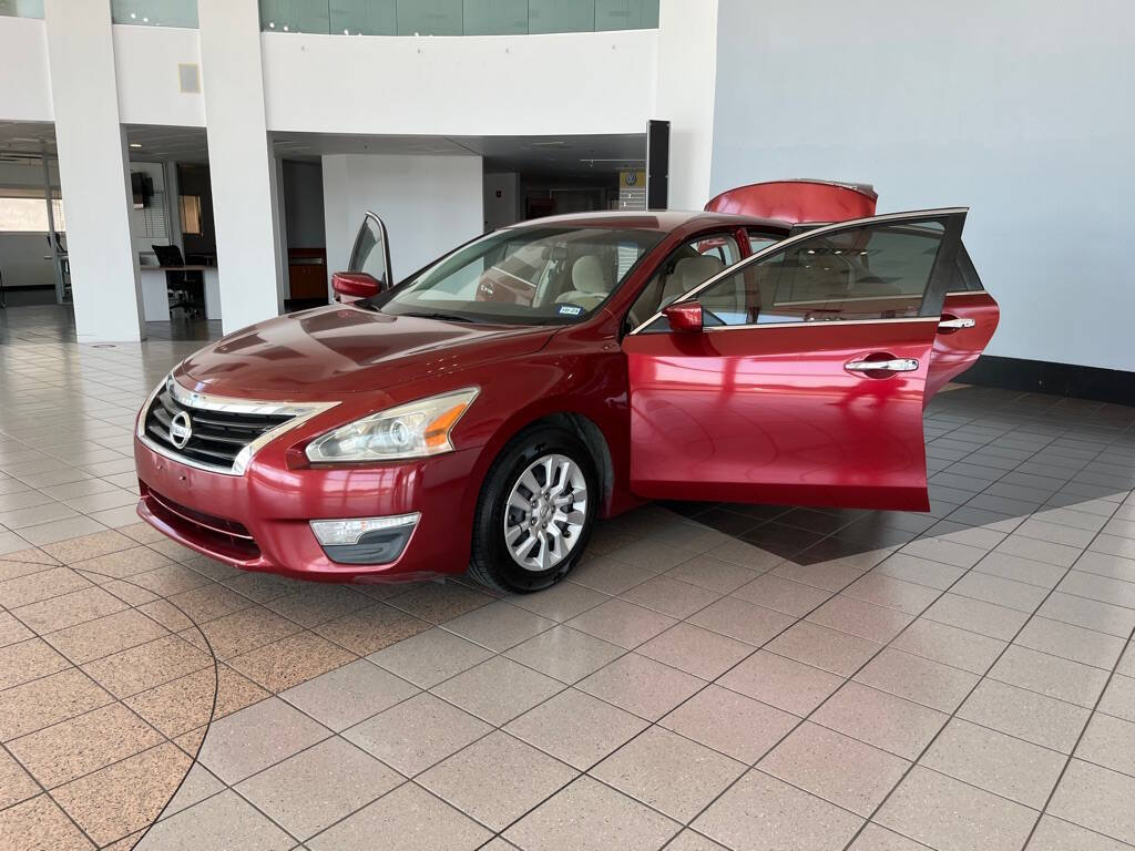 2013 Nissan Altima for sale at Auto Haus Imports in Grand Prairie, TX