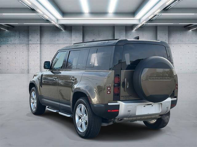 2024 Land Rover Defender 110 P400 S