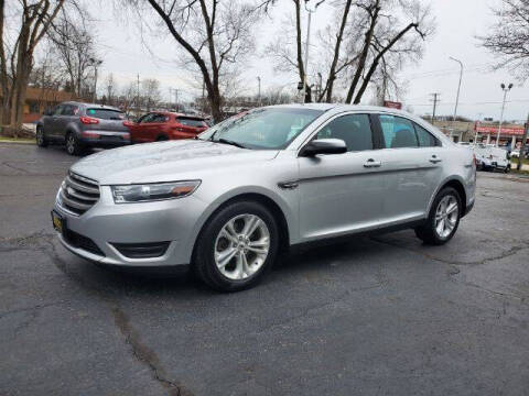 2018 Ford Taurus SEL