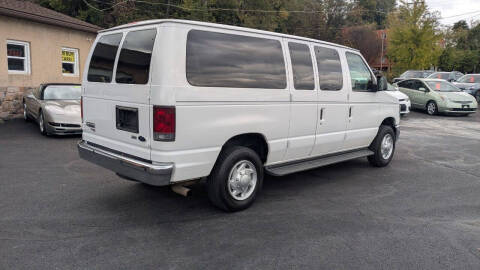 2011 Ford E-Series E-350 SD XLT