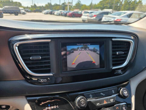 2018 Chrysler Pacifica LX