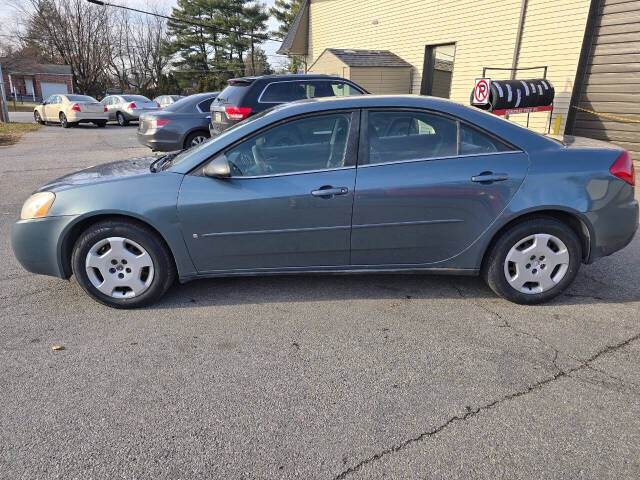 2006 Pontiac G6 for sale at QUEENSGATE AUTO SALES in York, PA