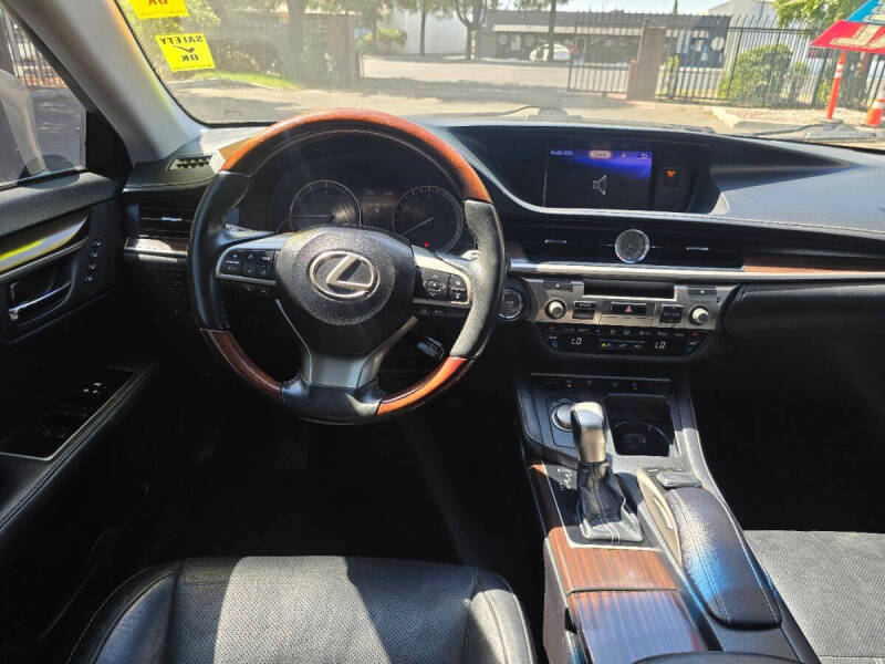 2017 Lexus ES 350