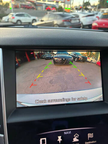 2015 Infiniti Q50 Premium