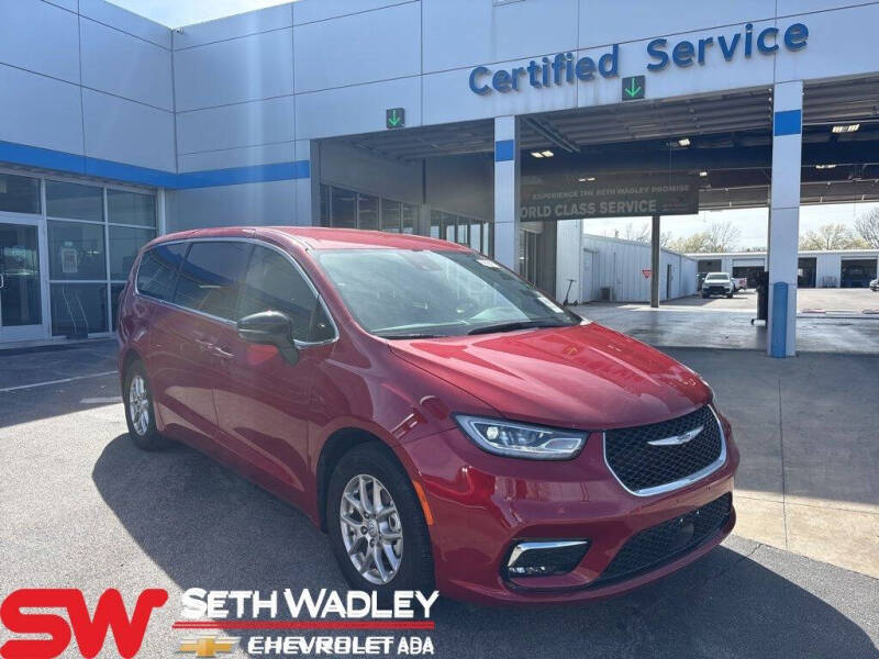 2025 Chrysler Pacifica Select