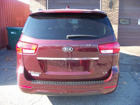 2017 Kia Sedona LX