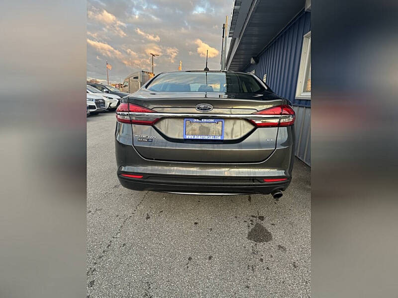 2017 Ford Fusion SE