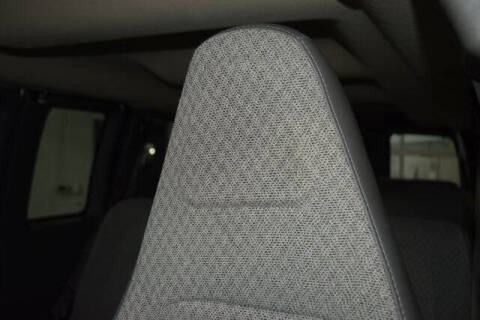 2025 Chevrolet Express LS 3500