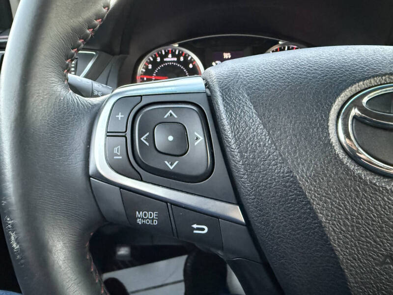 2016 Toyota Camry SE