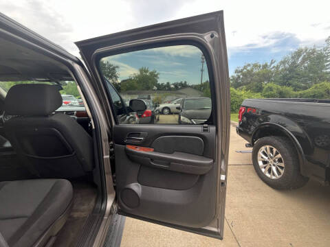 2011 GMC Yukon XL SLE